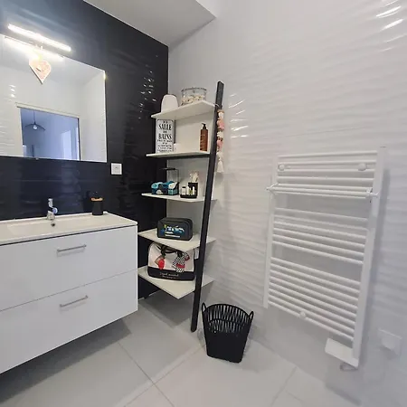 Contemporain 3 Avec Vue Sur Canal, Parking Et Internet A - Fr-1-584-343 낭시